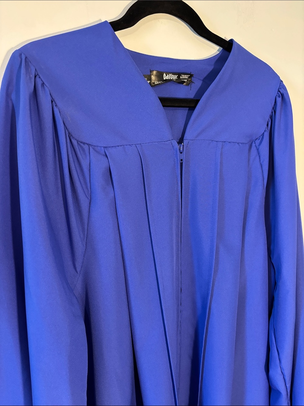 Royal Blue Graduation Robe by Diploma - Picture 2 of 7